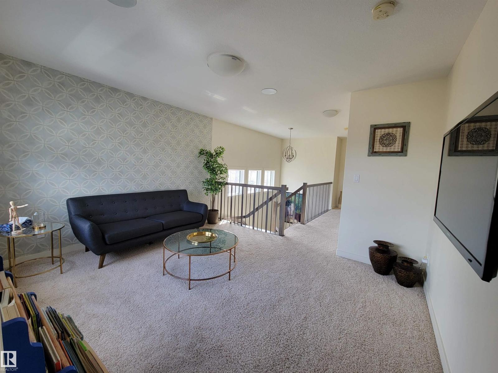 Photo 31 of 722 Charlesworth Wy Sw, Edmonton AB