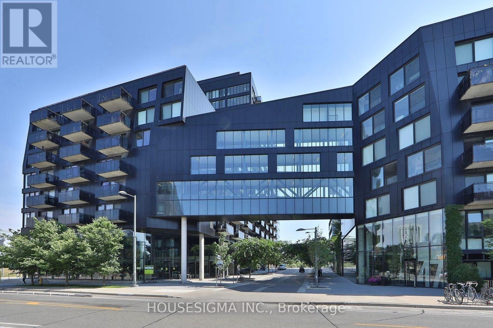 Photo 21 of 901 51 Trolley Crescent, Toronto ON