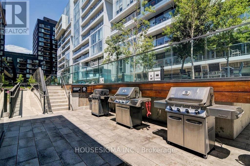 Photo 7 of 901 51 Trolley Crescent, Toronto ON
