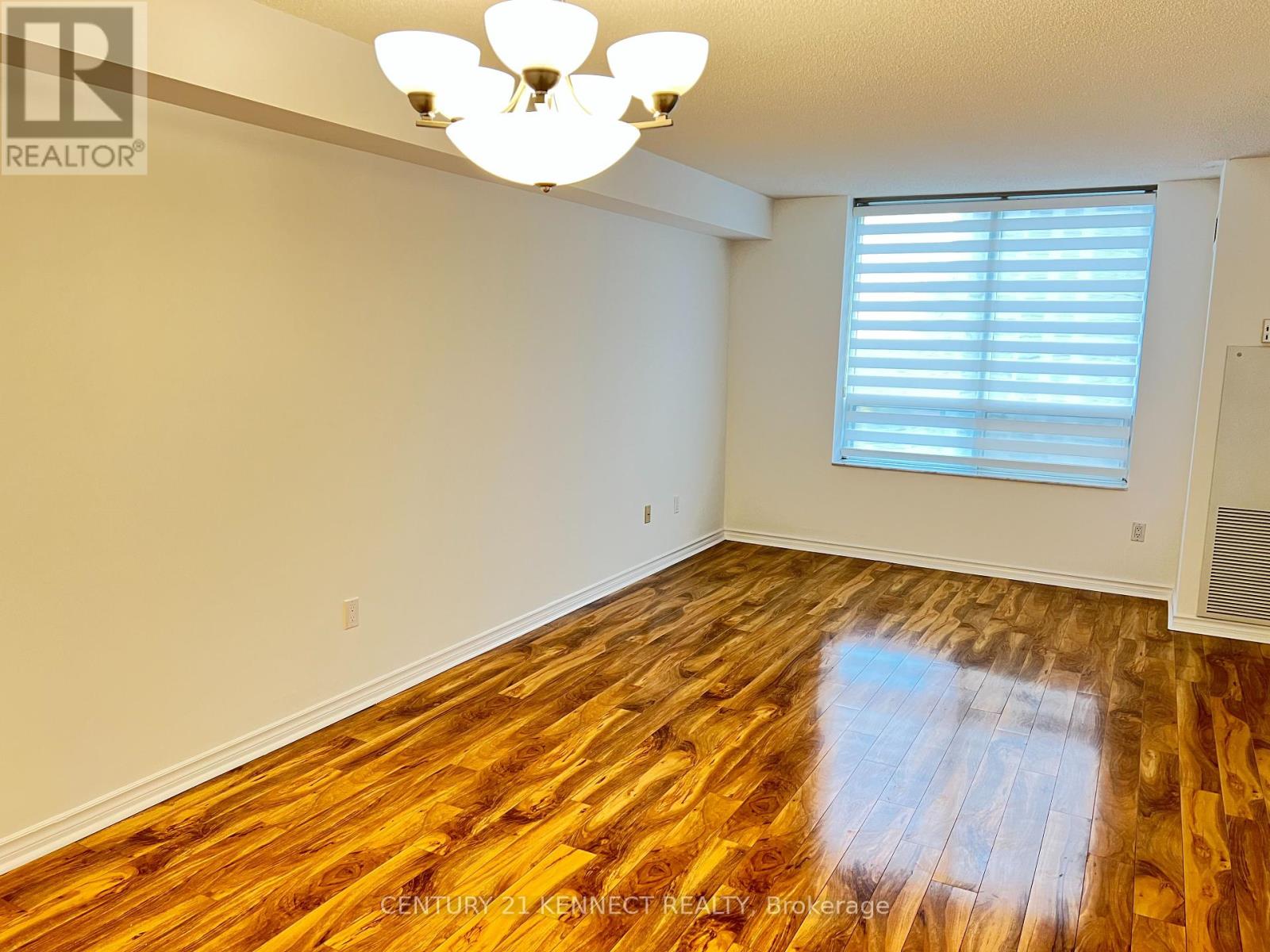 Photo 5 of 1209 18 Sommerset Way N, Toronto ON