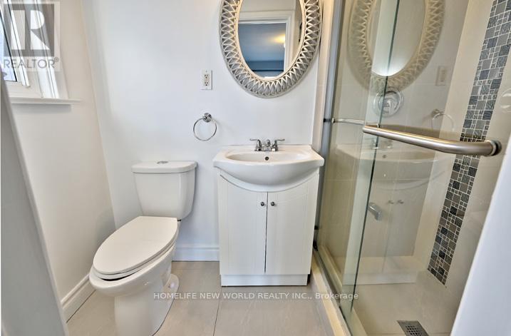 Photo 11 of Main 58 Maxwell Street, Toronto ON