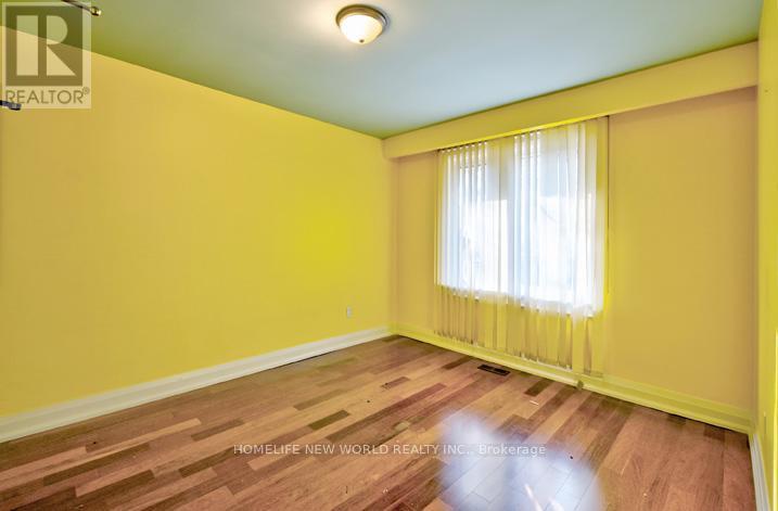 Photo 14 of Main 58 Maxwell Street, Toronto ON