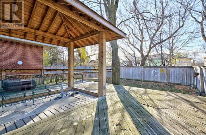 Photo 15 of Main 58 Maxwell Street, Toronto ON