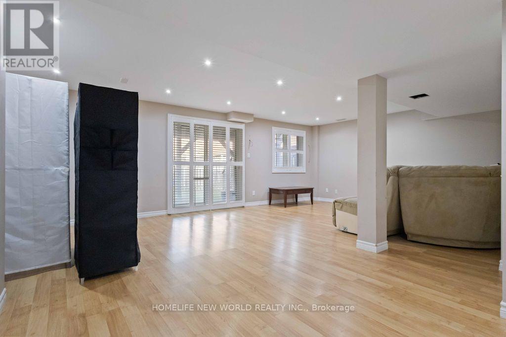 Photo 24 of 332 Williamson Road, Markham ON