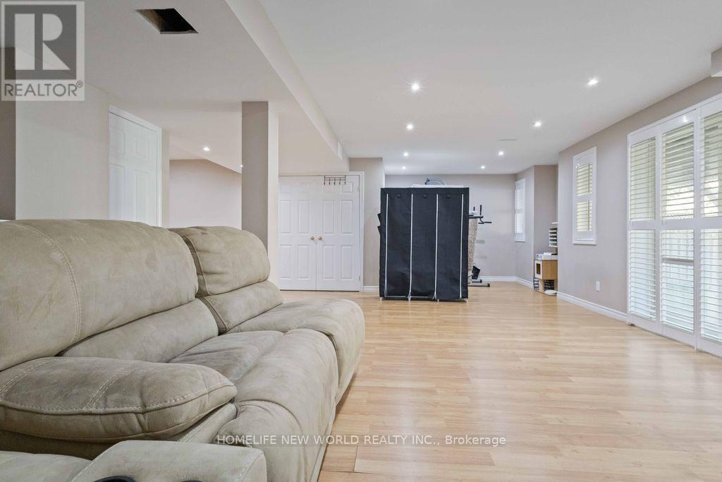 Photo 27 of 332 Williamson Road, Markham ON