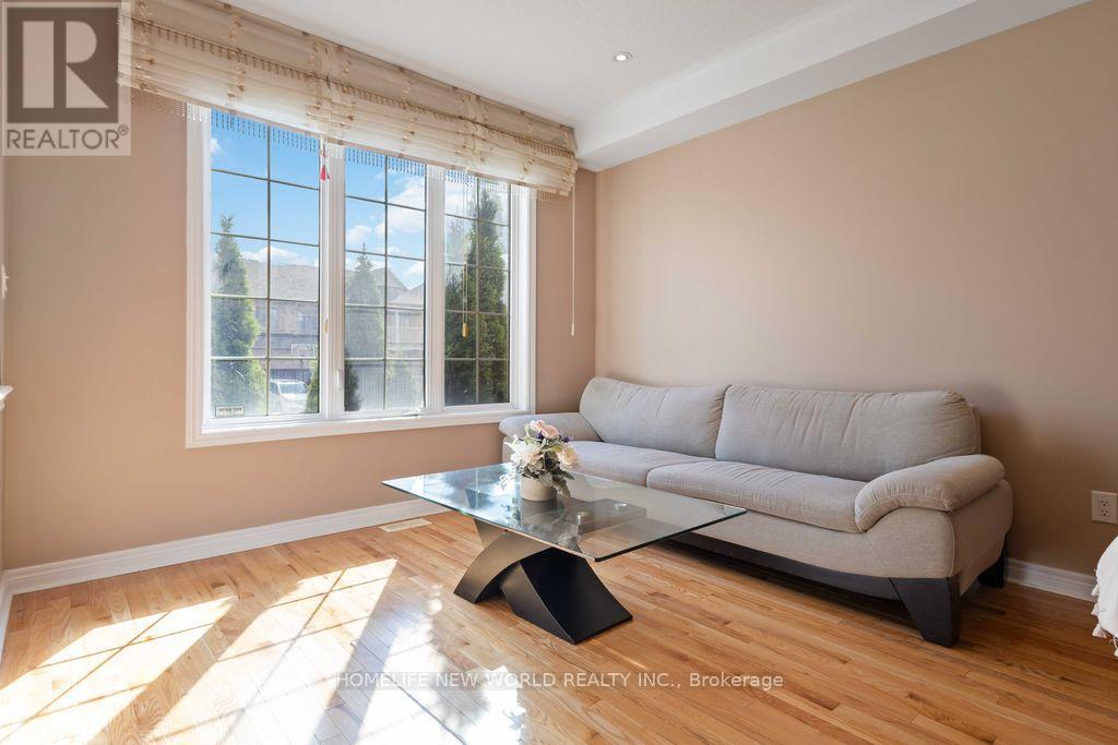 Photo 4 of 332 Williamson Road, Markham ON