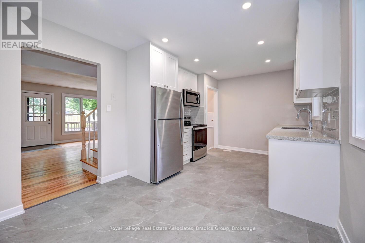 Photo 1 of 110 Conway Drive, Kitchener ON