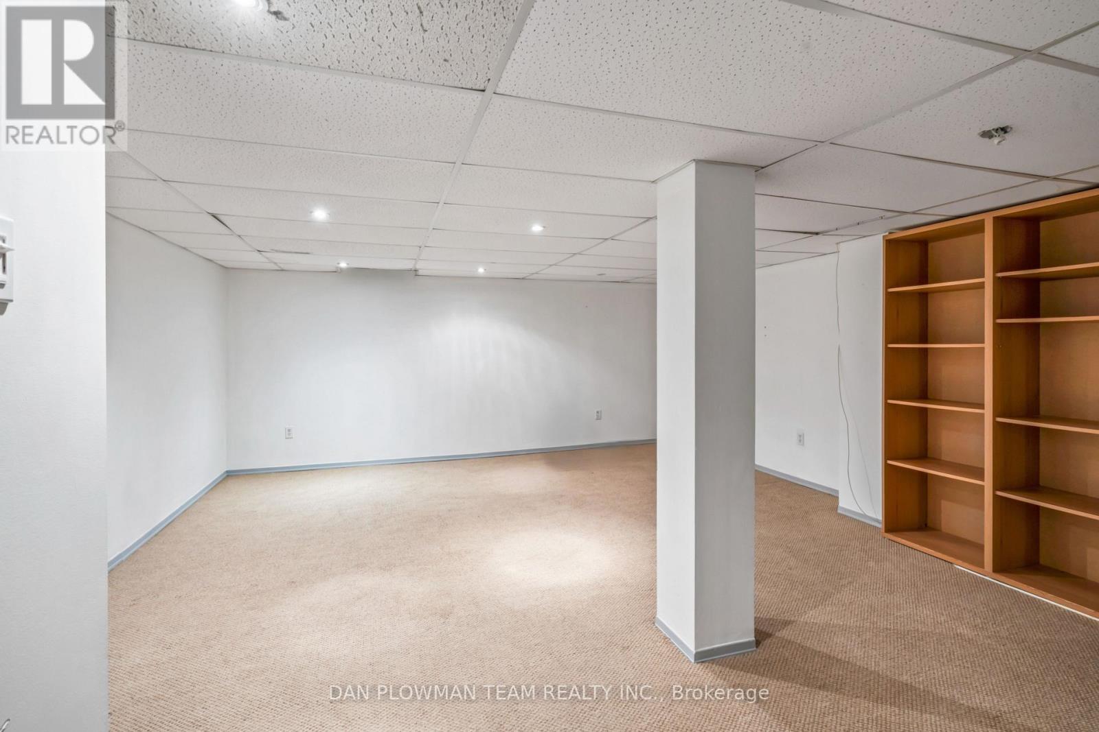 Photo 12 of 9 Schilling Court, Whitby ON
