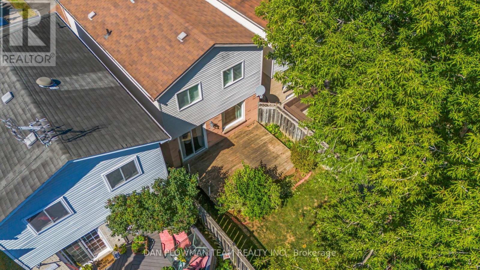 Photo 5 of 9 Schilling Court, Whitby ON
