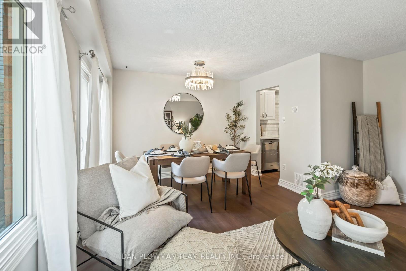 Photo 27 of 9 Schilling Court, Whitby ON