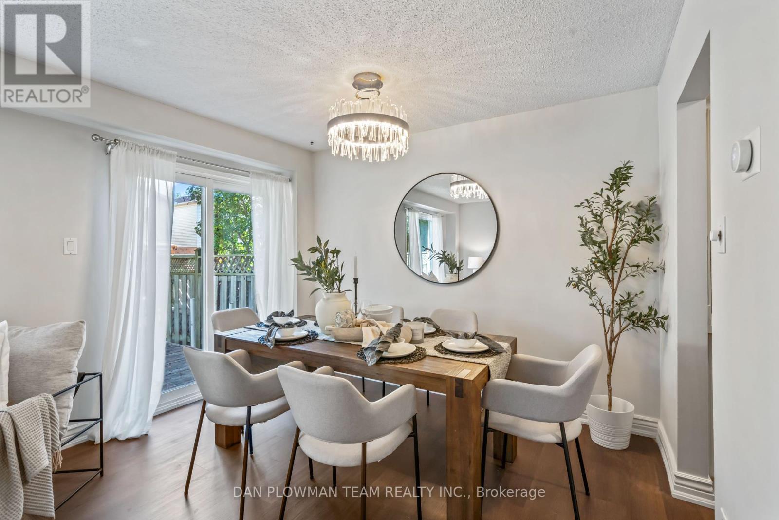Photo 18 of 9 Schilling Court, Whitby ON