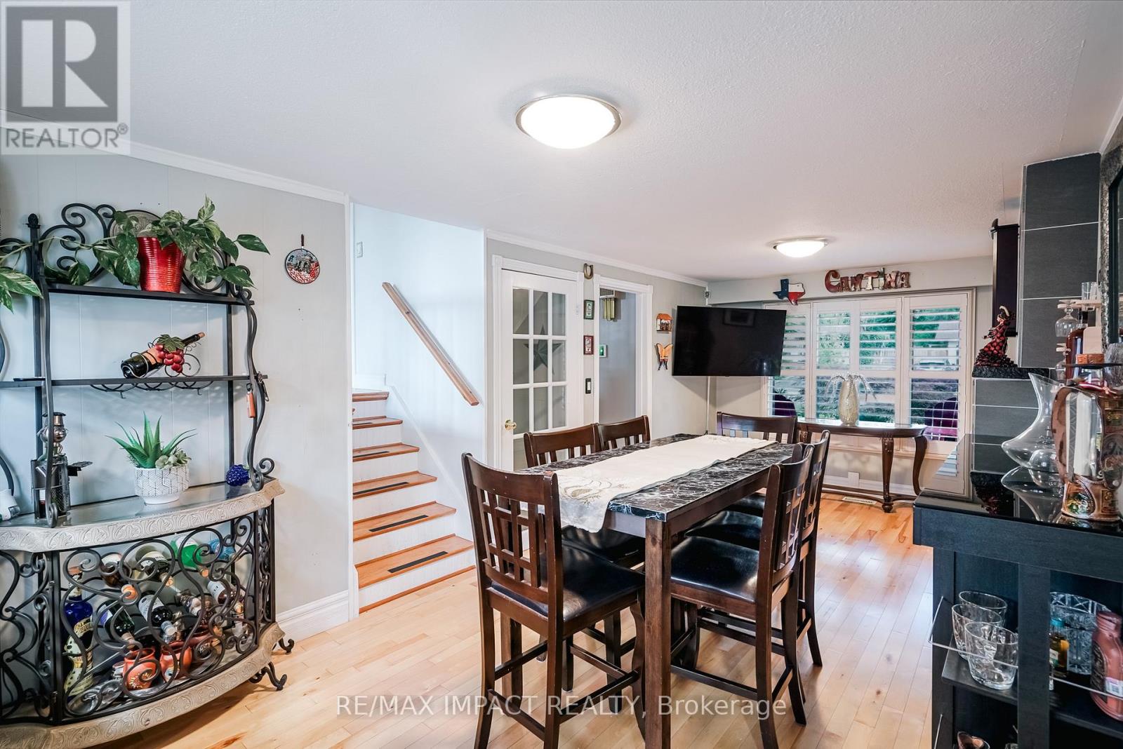 Photo 7 of 415 Jane Avenue, Oshawa ON