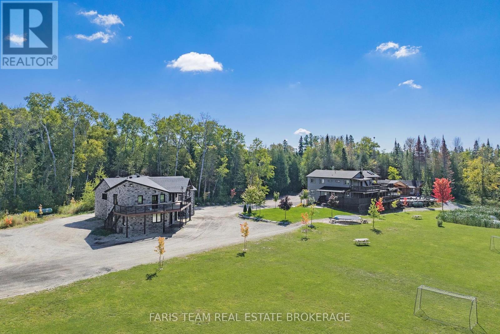 Photo 25 of 2642 5th Line, Innisfil ON