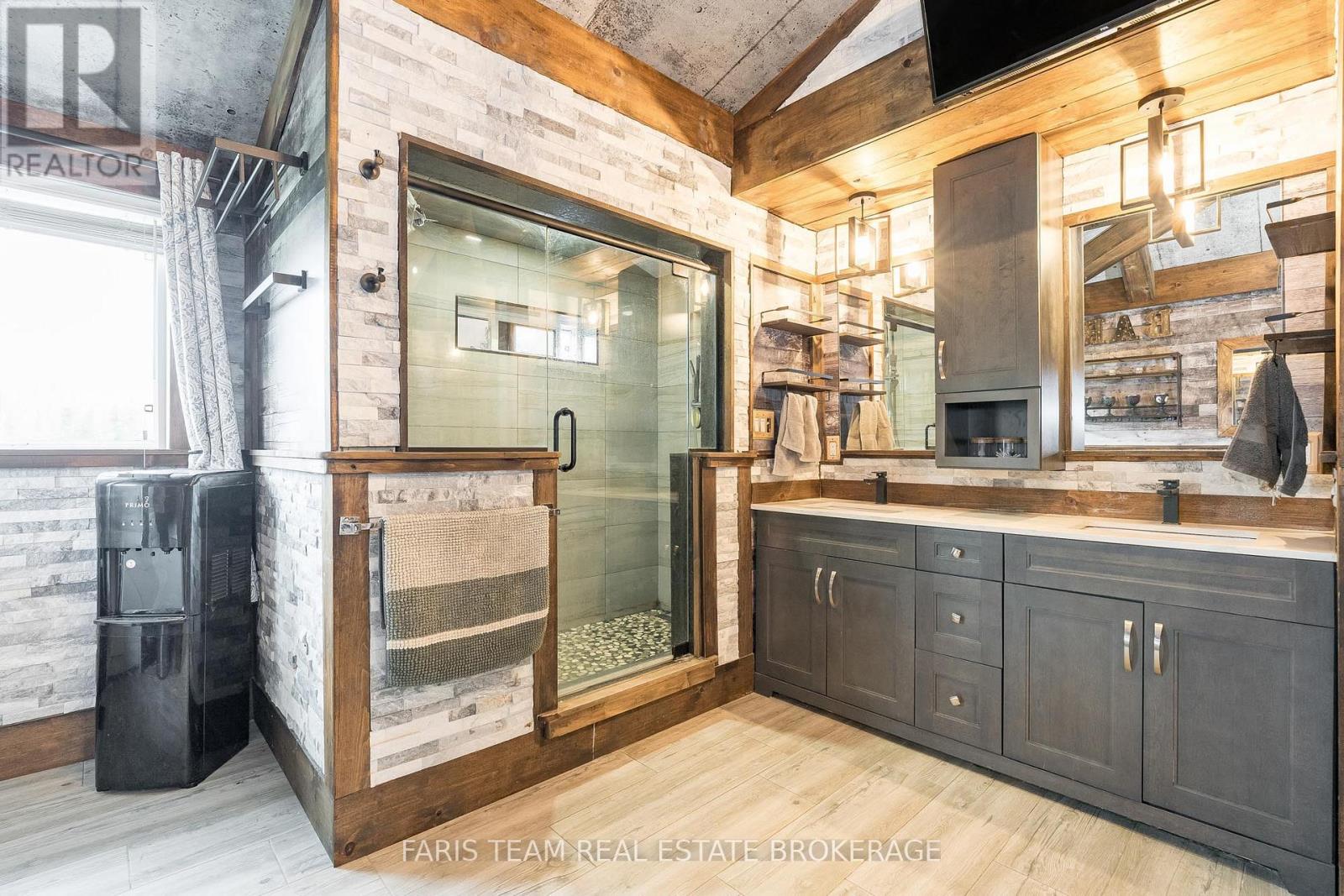 Photo 30 of 2642 5th Line, Innisfil ON
