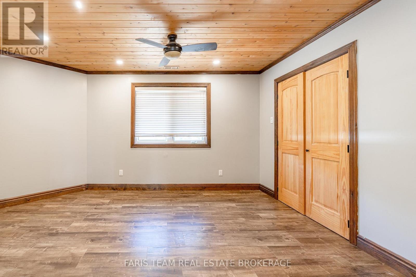 Photo 3 of 2642 5th Line, Innisfil ON