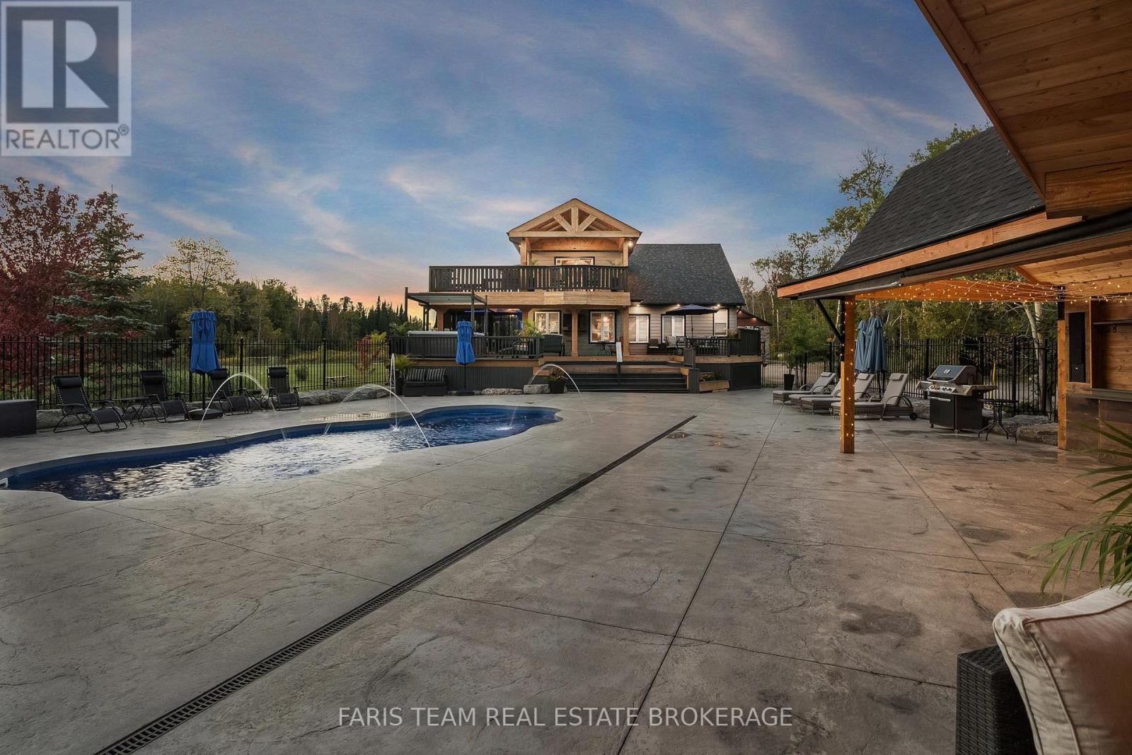 Photo 14 of 2642 5th Line, Innisfil ON