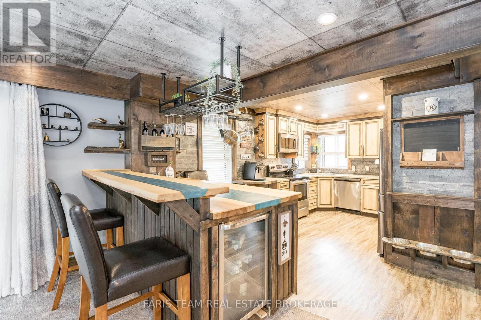 Photo 5 of 2642 5th Line, Innisfil ON