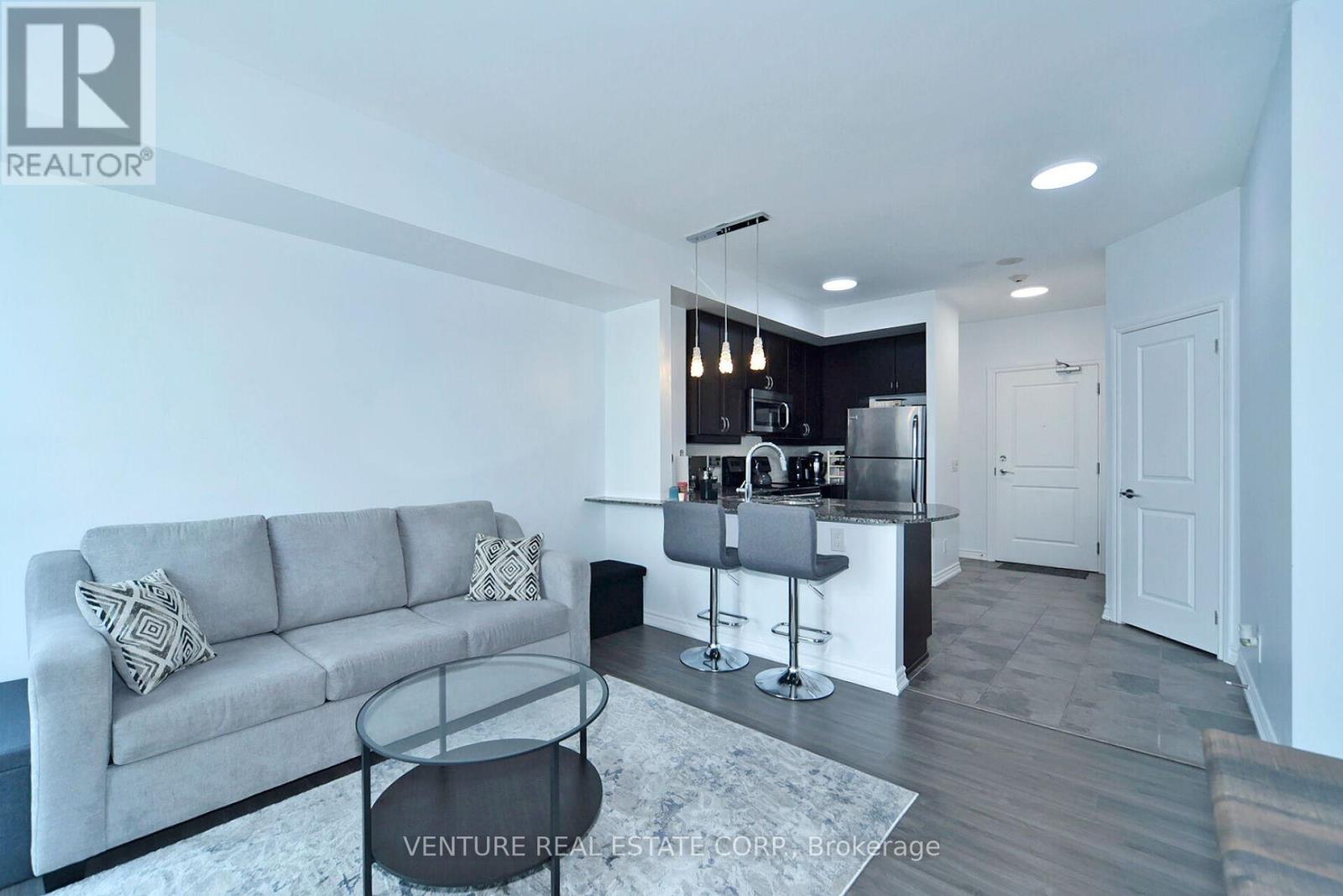 Photo 15 of 707 7730 Kipling Avenue, Vaughan ON