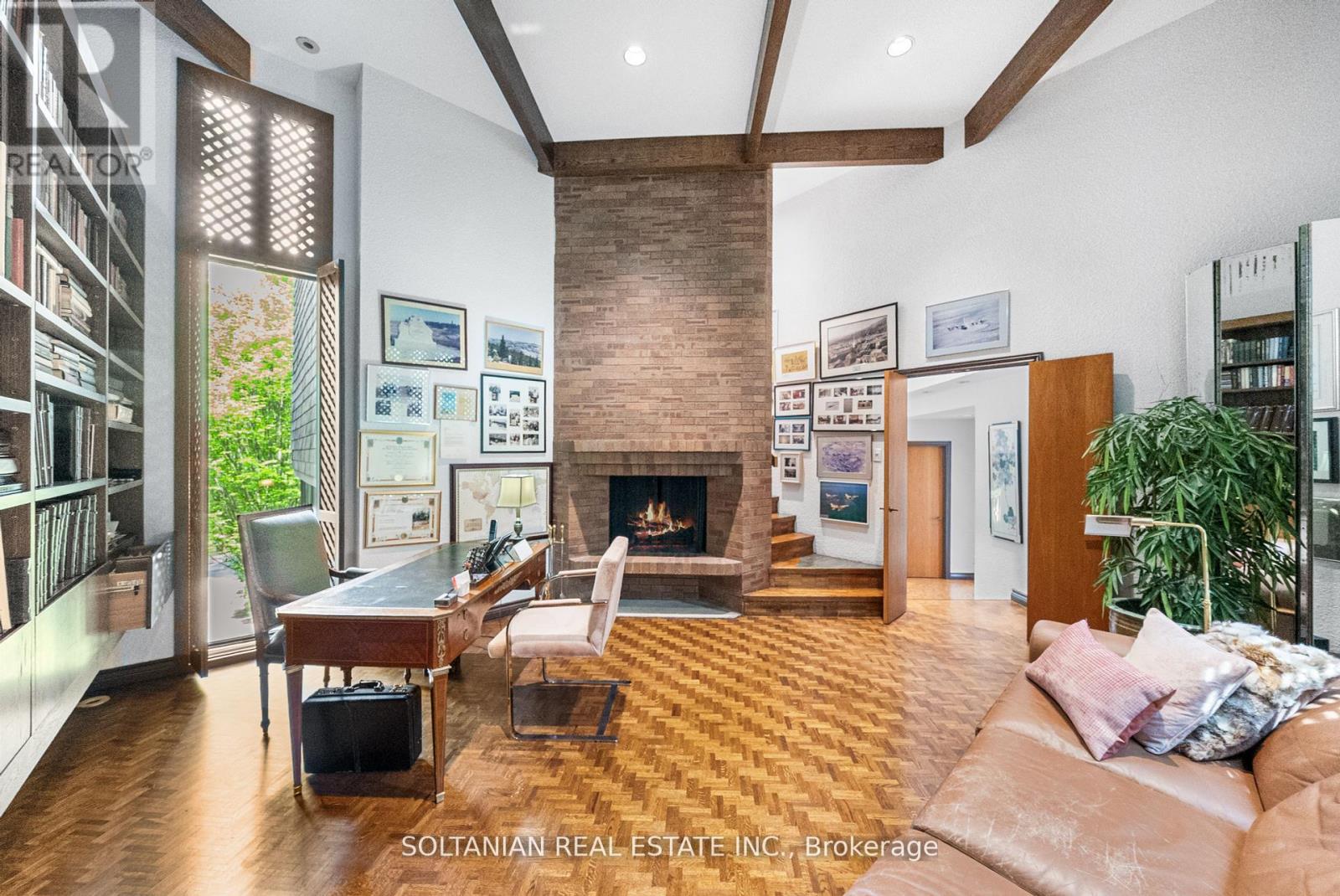 Photo 11 of 18 Old English Lane, Markham ON