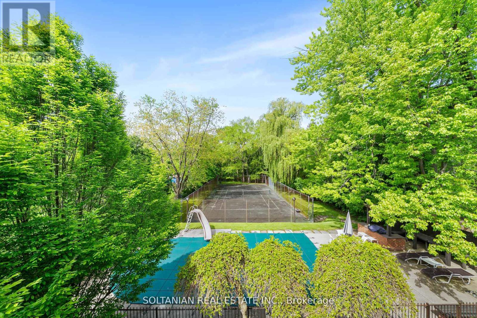 Photo 27 of 18 Old English Lane, Markham ON