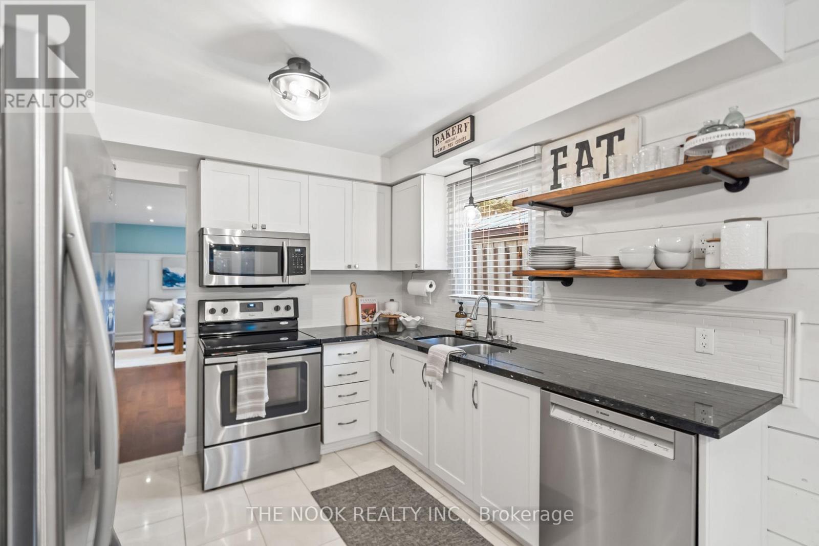 Photo 12 of 6 Stanford Crescent, Clarington ON