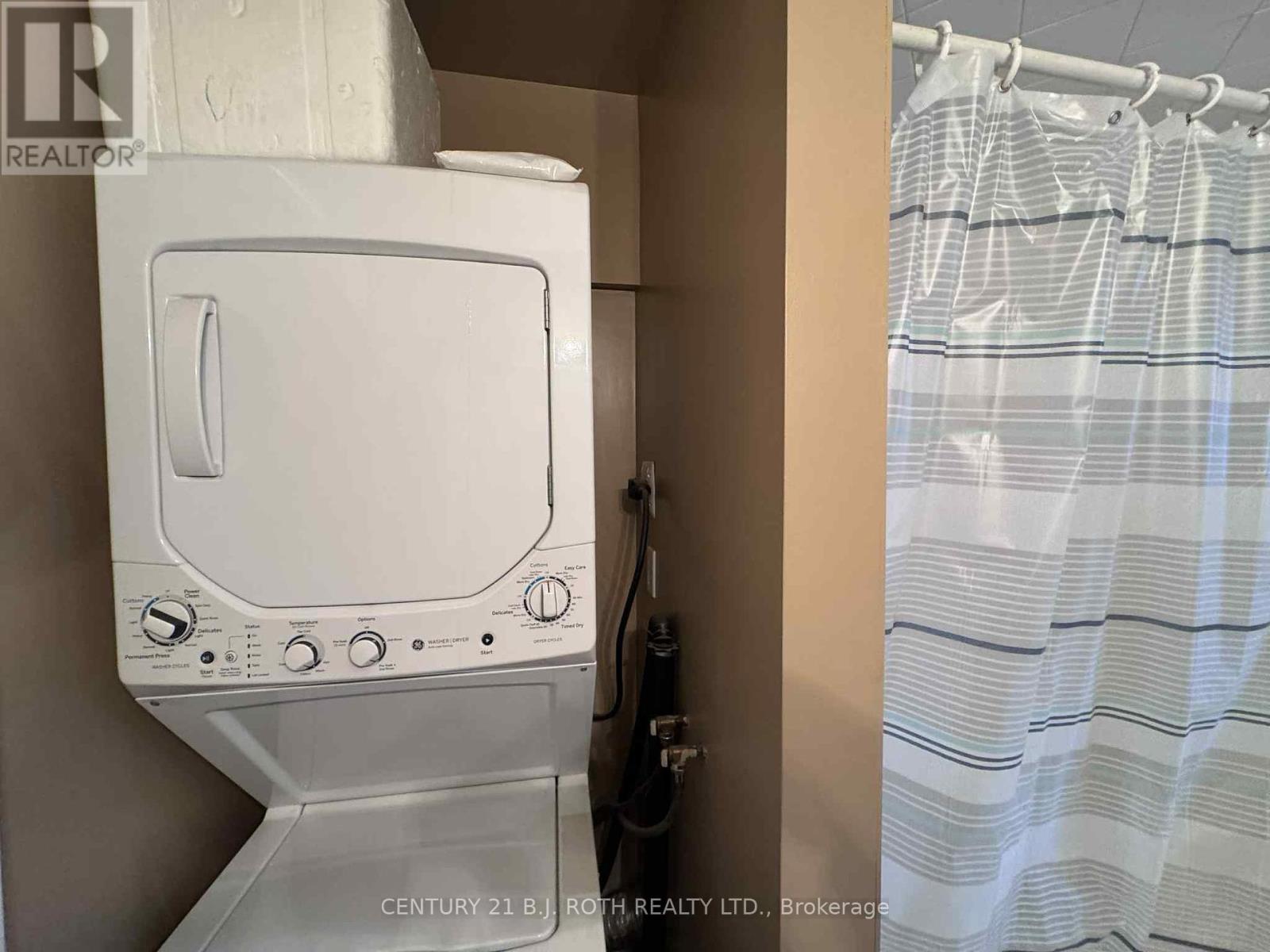 Photo 5 of Upper 22 Mapleton Avenue, Barrie ON