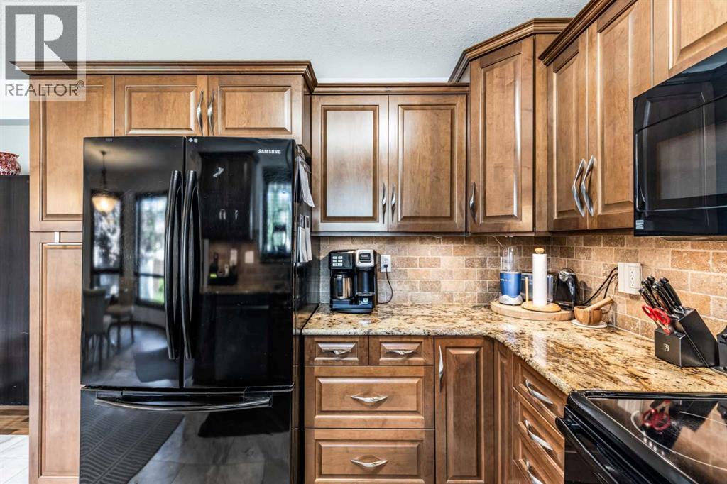 Photo 14 of 18 Rideau Green Se, Medicine Hat AB