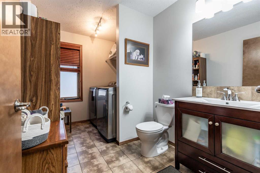 Photo 20 of 18 Rideau Green Se, Medicine Hat AB