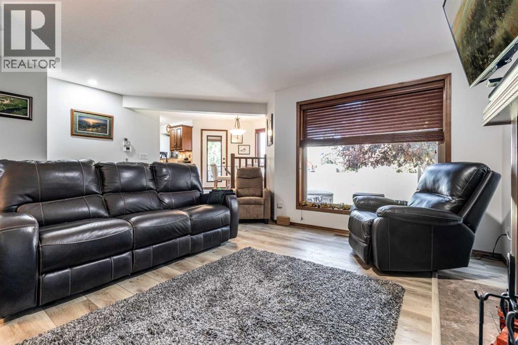 Photo 18 of 18 Rideau Green Se, Medicine Hat AB
