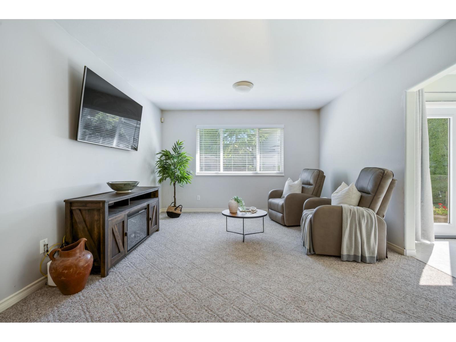 Photo 19 of 16868 61 A Avenue, Surrey BC