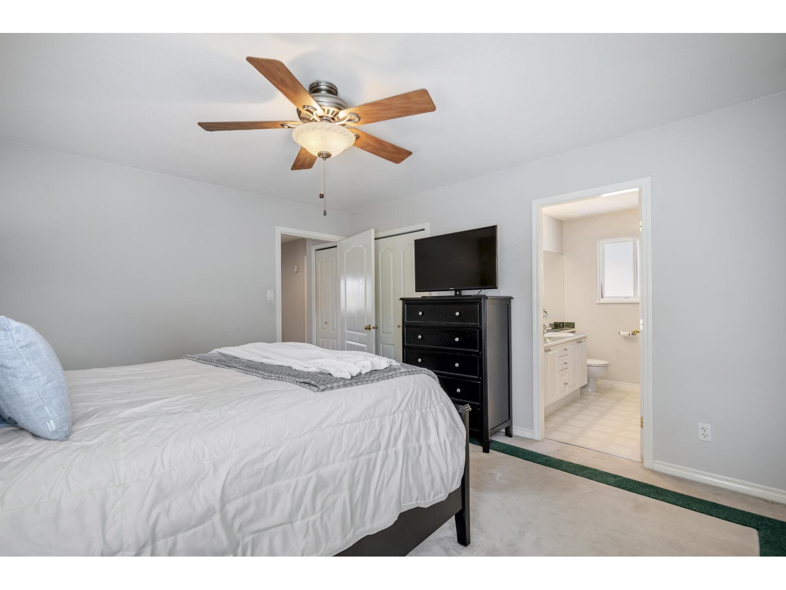 Photo 24 of 16868 61 A Avenue, Surrey BC