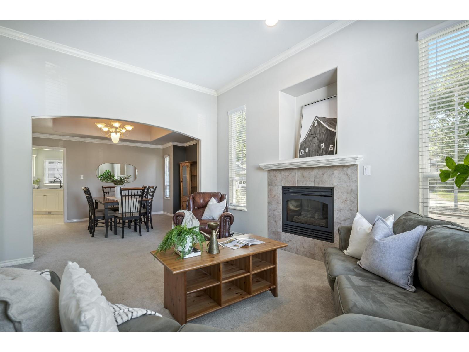 Photo 8 of 16868 61 A Avenue, Surrey BC
