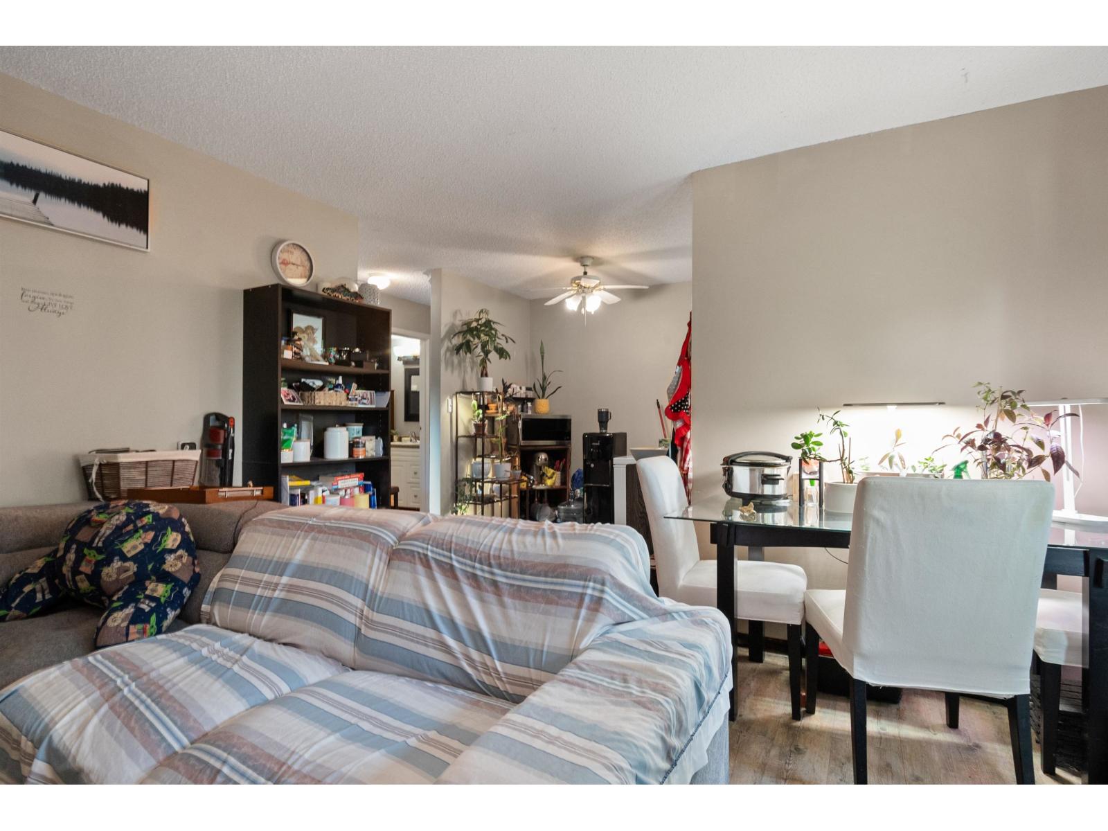 Photo 3 of 112 9477 Cook Street Chilliwack Proper West, Chilliwack BC