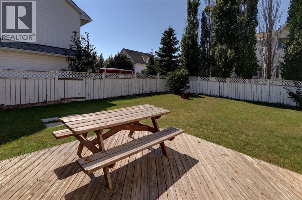 Photo 25 of 37 Chinook Crescent, Beiseker AB