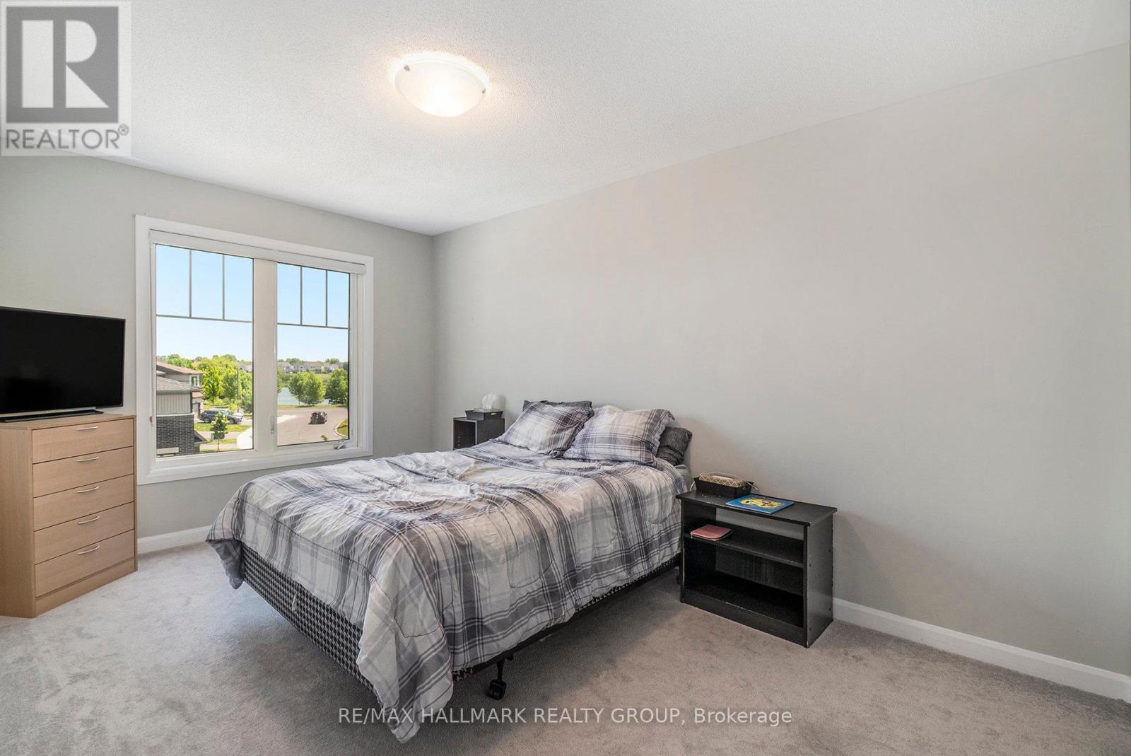 Photo 11 of 328 Shepperton Street, Ottawa ON
