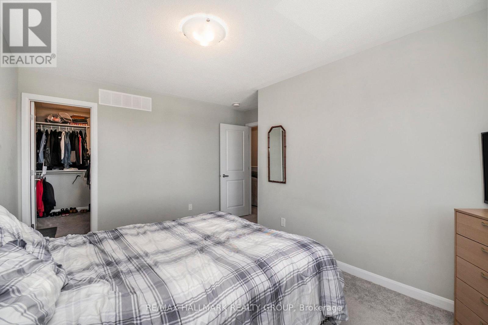 Photo 15 of 328 Shepperton Street, Ottawa ON