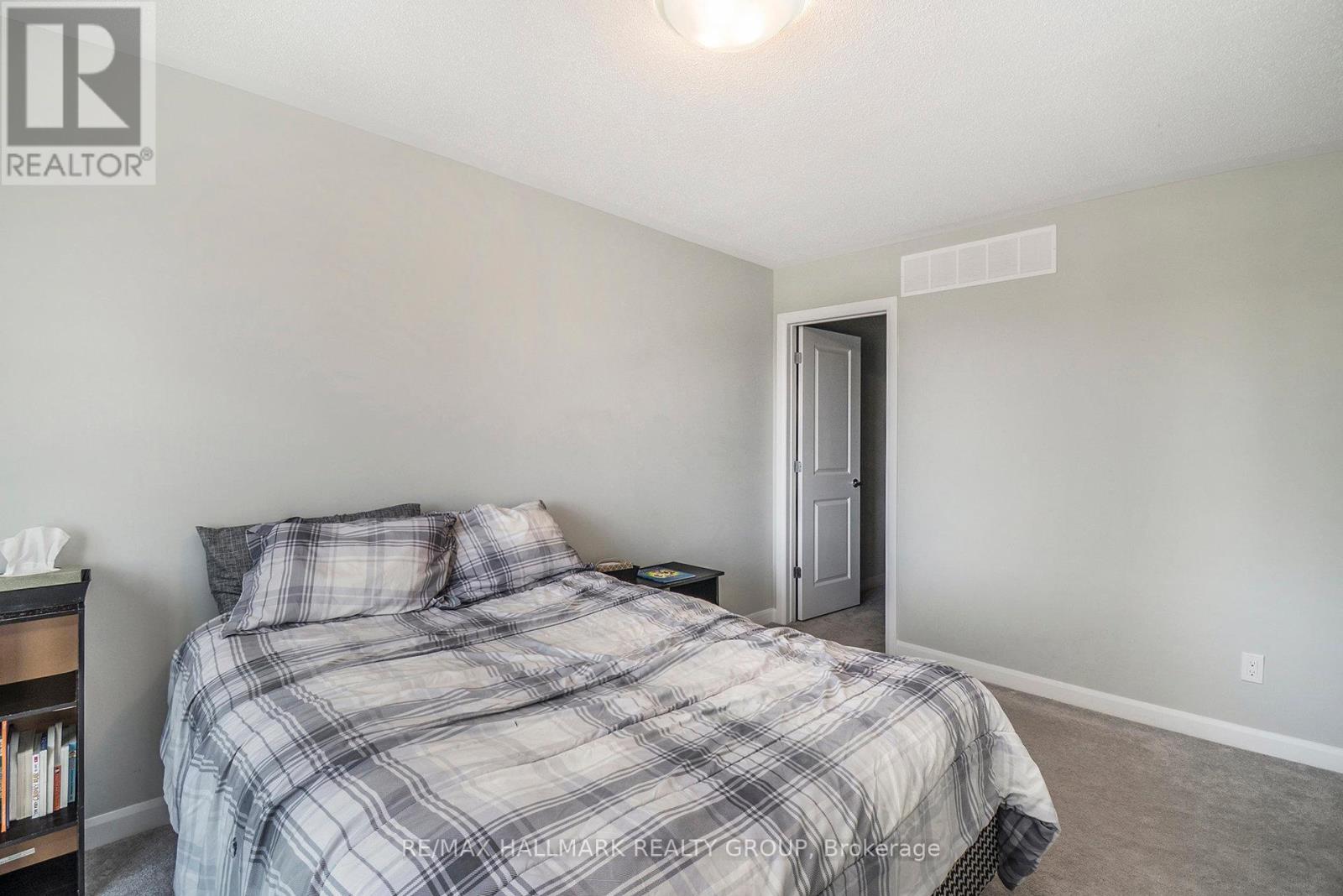 Photo 24 of 328 Shepperton Street, Ottawa ON