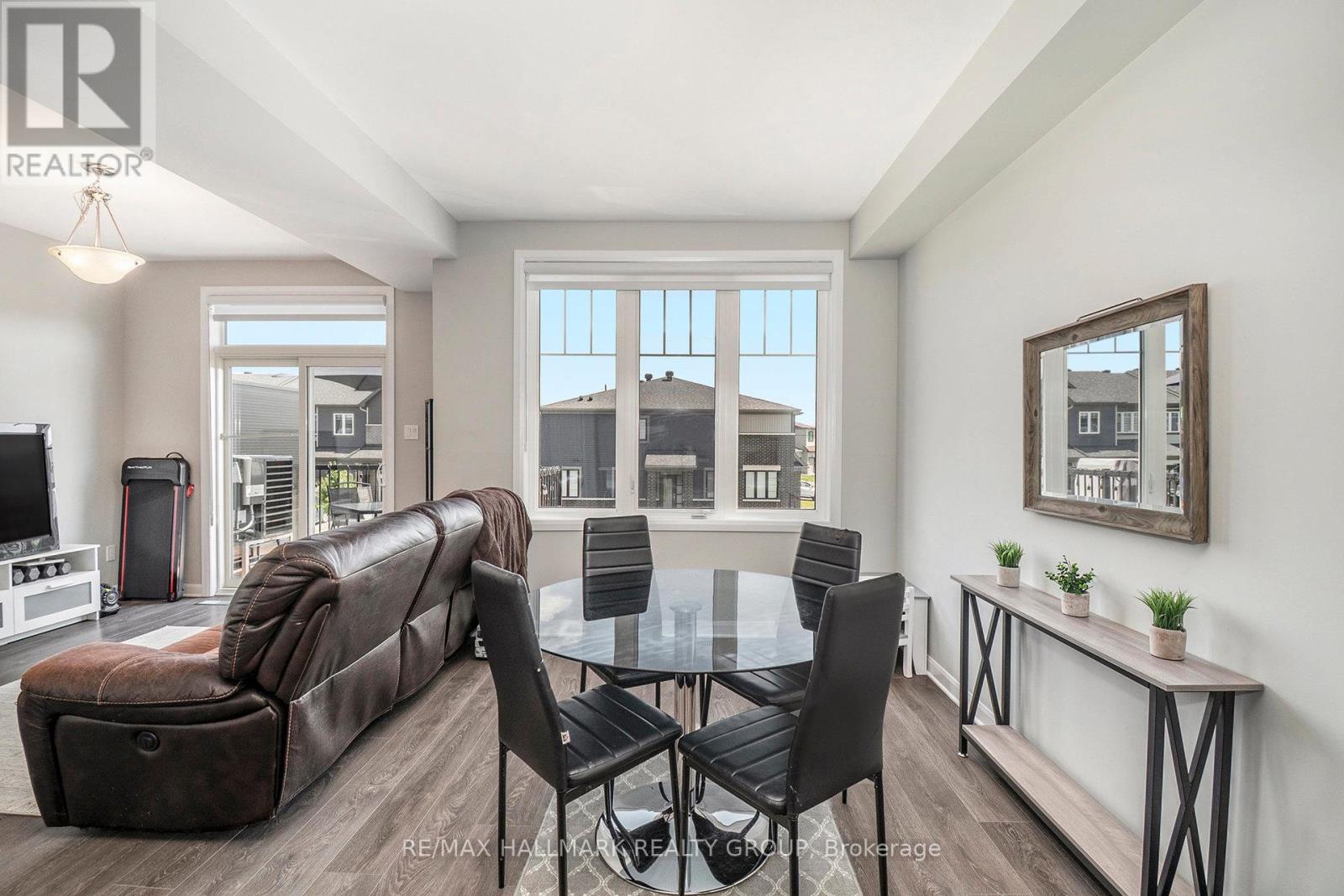 Photo 8 of 328 Shepperton Street, Ottawa ON
