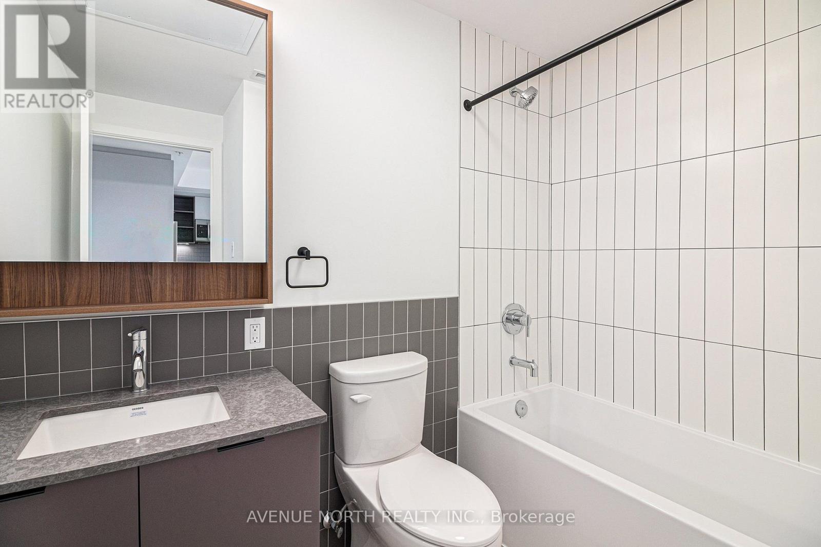 Photo 9 of 1303 280 Montgomery Street, Ottawa ON