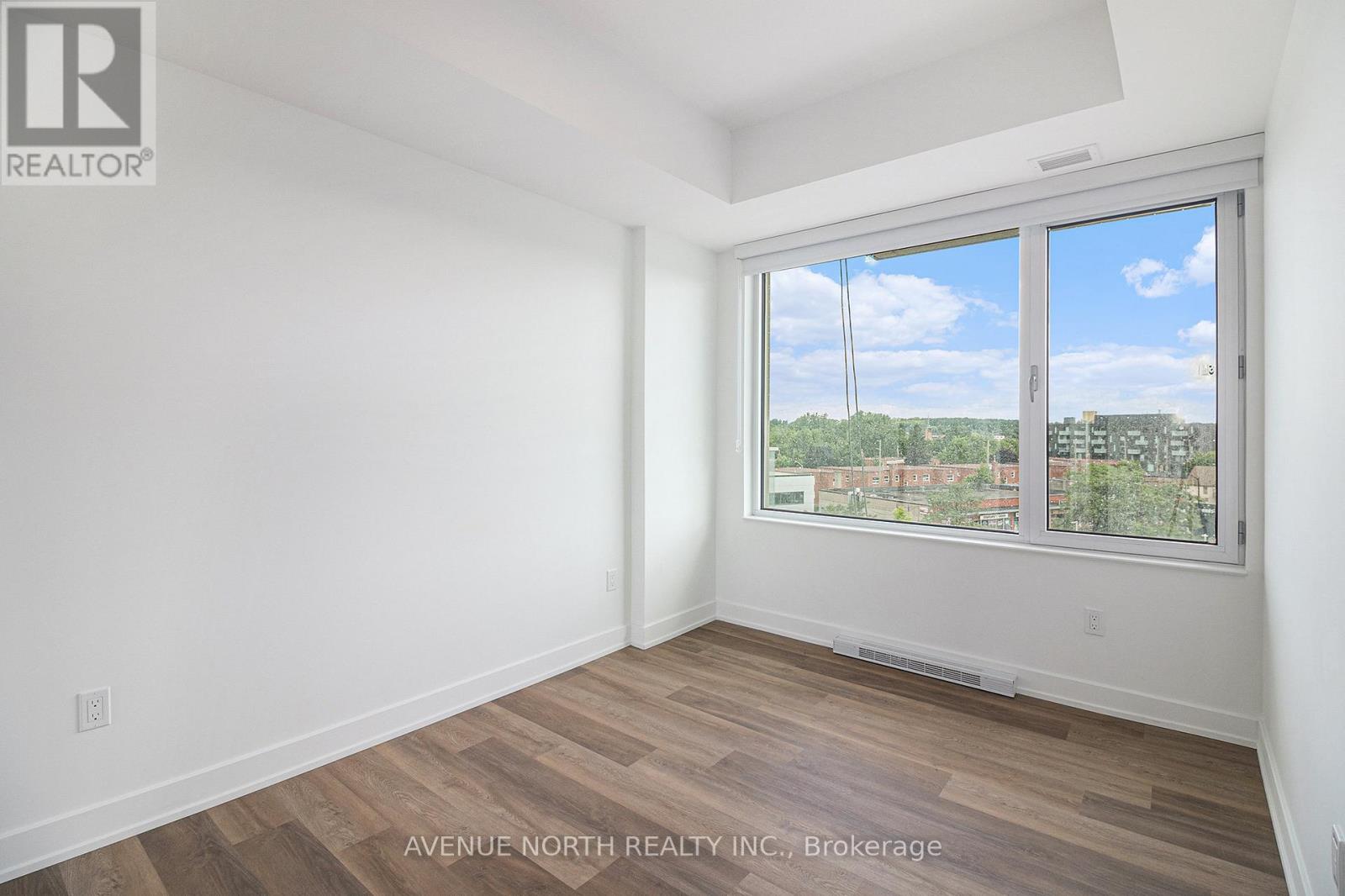 Photo 4 of 1303 280 Montgomery Street, Ottawa ON