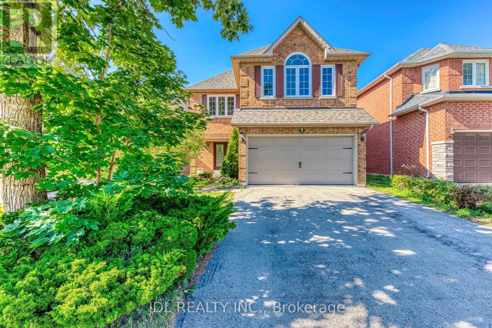 Photo 11 of 2206 Glenfield Road, Oakville ON