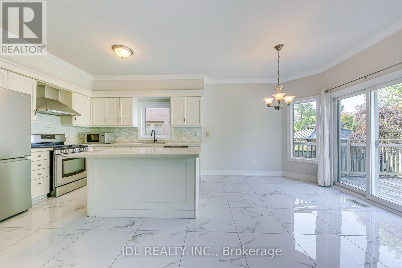 Photo 16 of 2206 Glenfield Road, Oakville ON