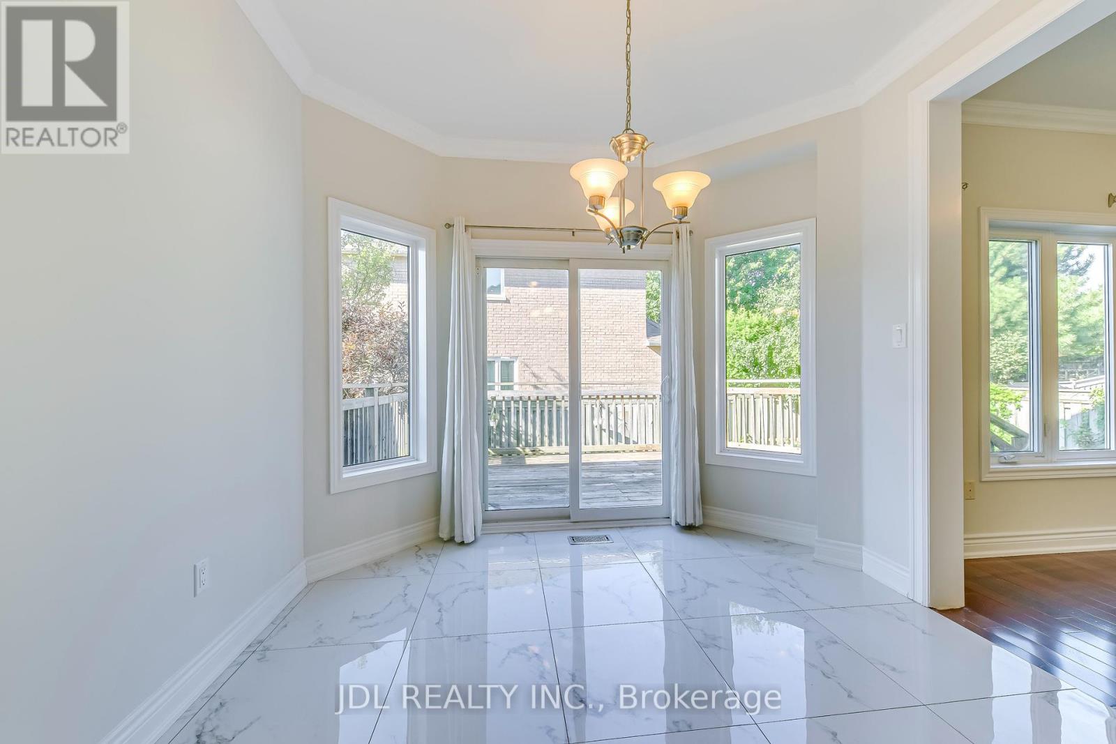 Photo 23 of 2206 Glenfield Road, Oakville ON