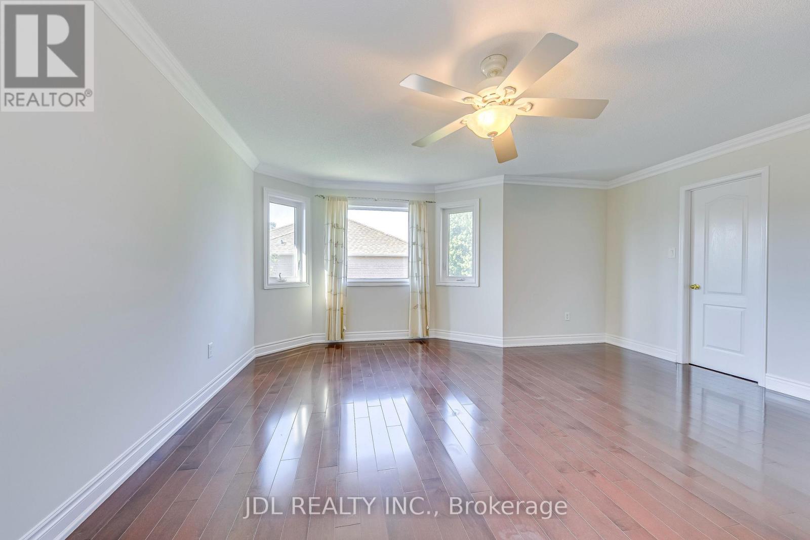Photo 2 of 2206 Glenfield Road, Oakville ON