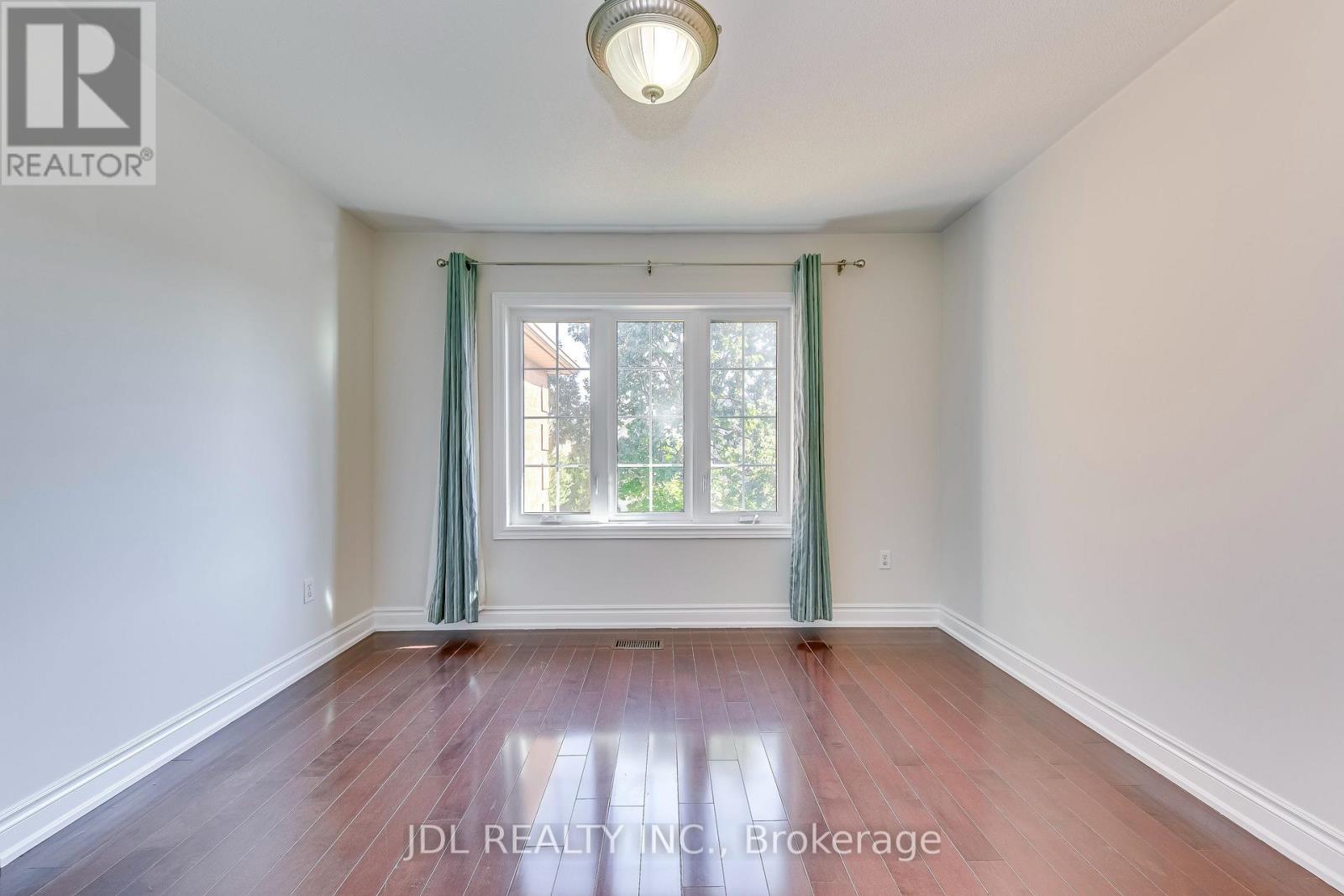 Photo 40 of 2206 Glenfield Road, Oakville ON