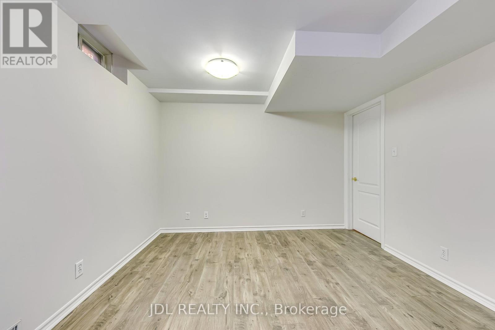 Photo 21 of 2206 Glenfield Road, Oakville ON