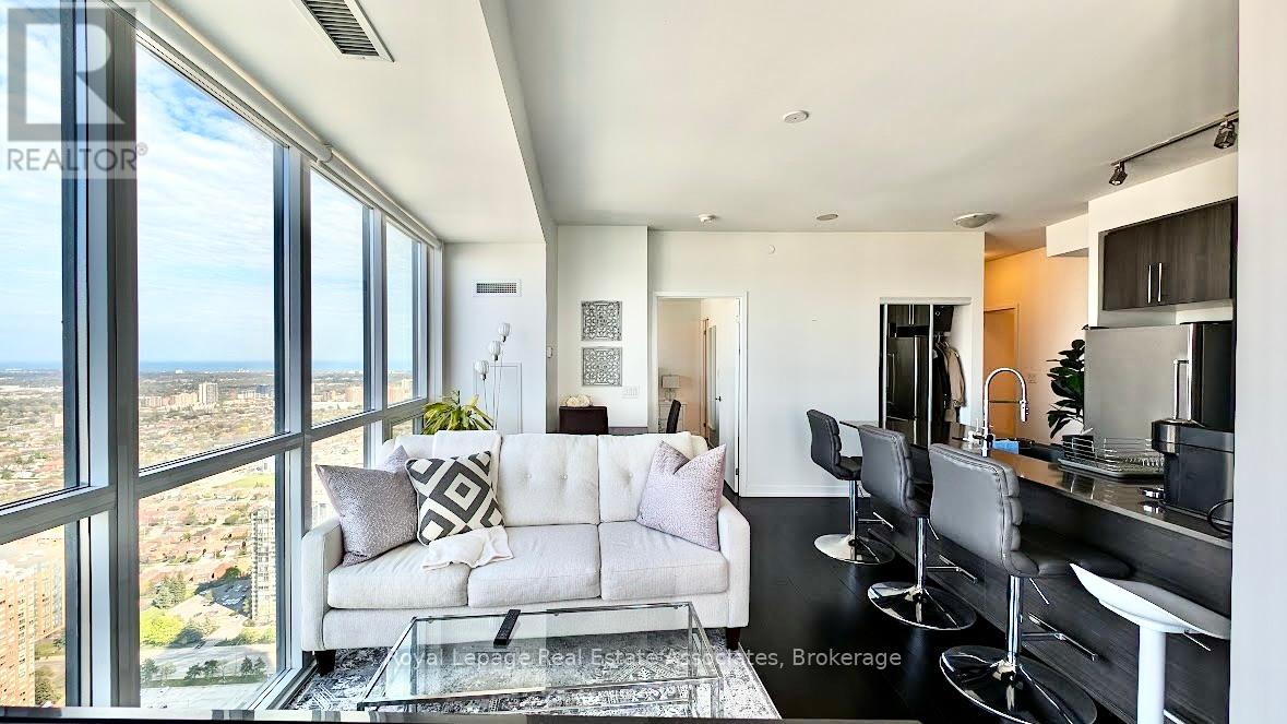 Photo 12 of 4705 4011 Brickstone Mews, Mississauga ON