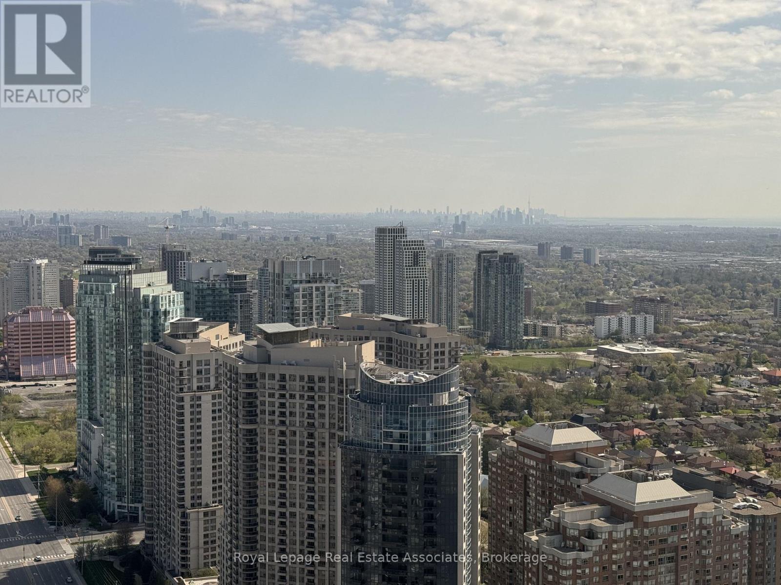 Photo 10 of 4705 4011 Brickstone Mews, Mississauga ON