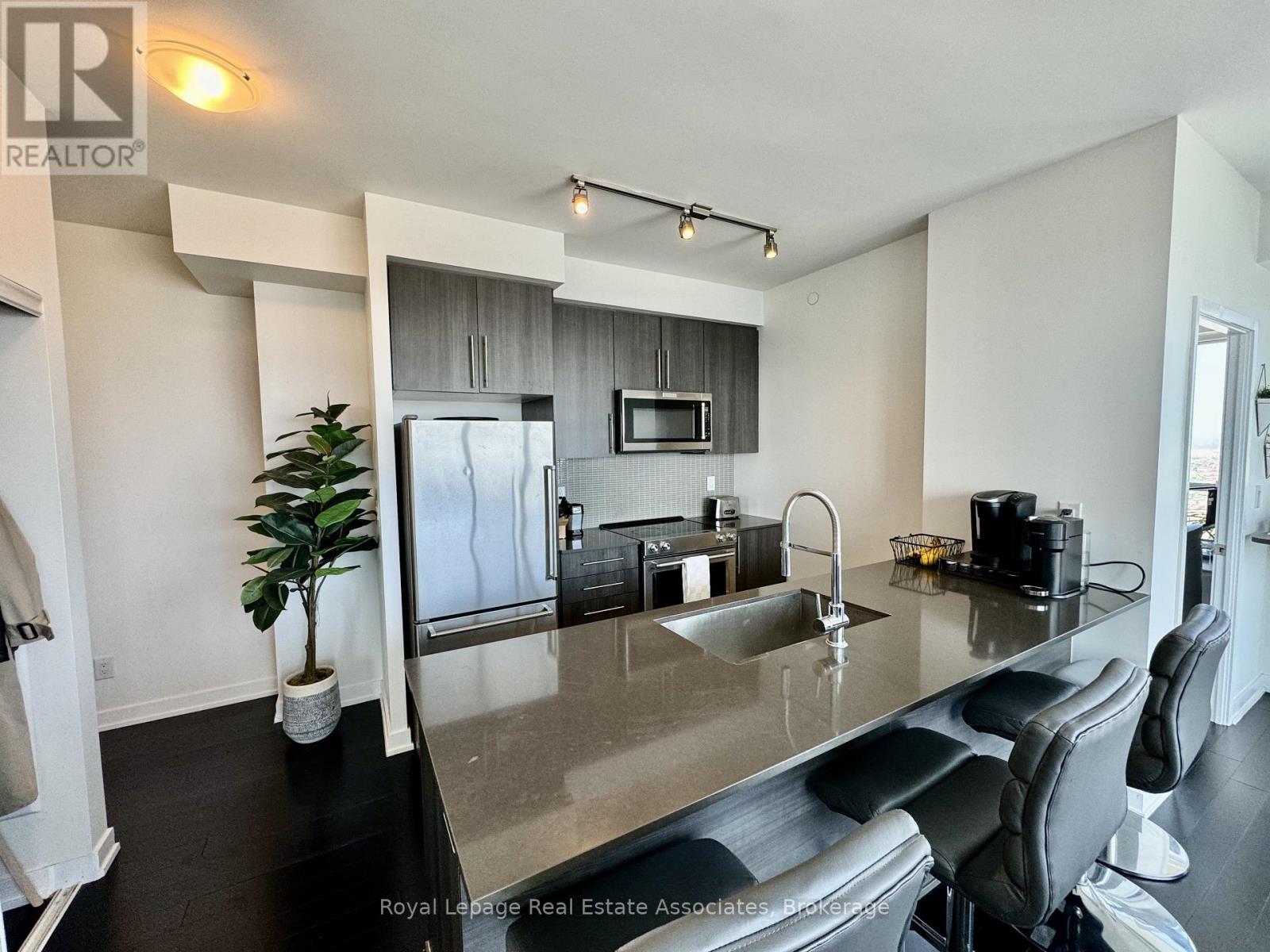 Photo 27 of 4705 4011 Brickstone Mews, Mississauga ON