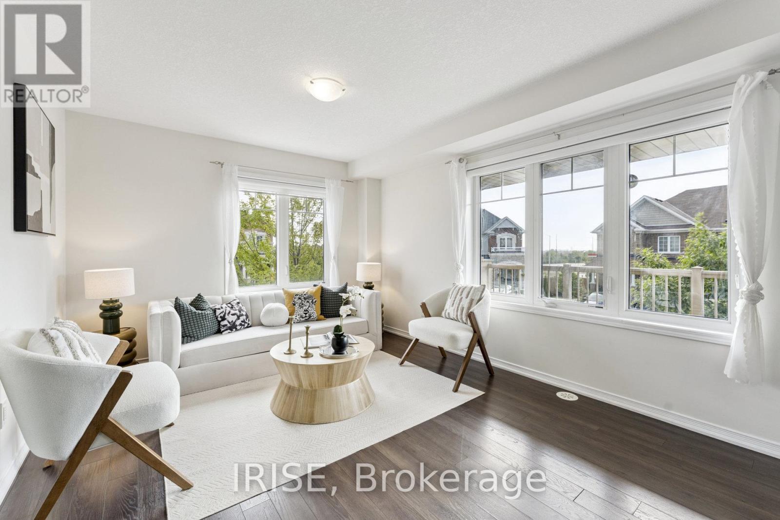 Photo 13 of 49 Golden Springs Drive, Brampton ON